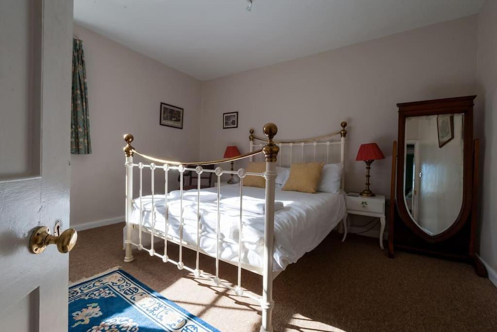Firs Sleeps 15 Stunning Country House With Hot Tub Sudbourne ภายนอก รูปภาพ