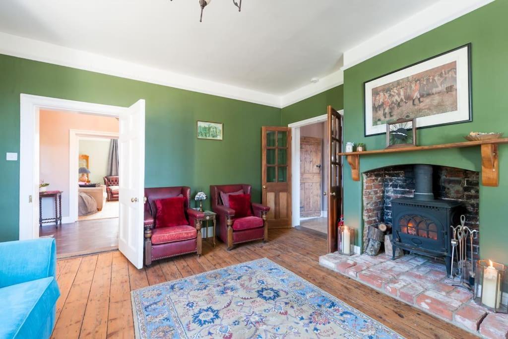 Firs Sleeps 15 Stunning Country House With Hot Tub Sudbourne ภายนอก รูปภาพ