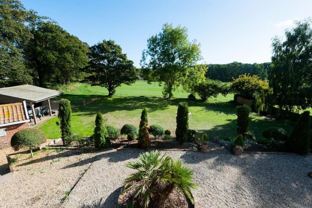 Firs Sleeps 15 Stunning Country House With Hot Tub Sudbourne ภายนอก รูปภาพ