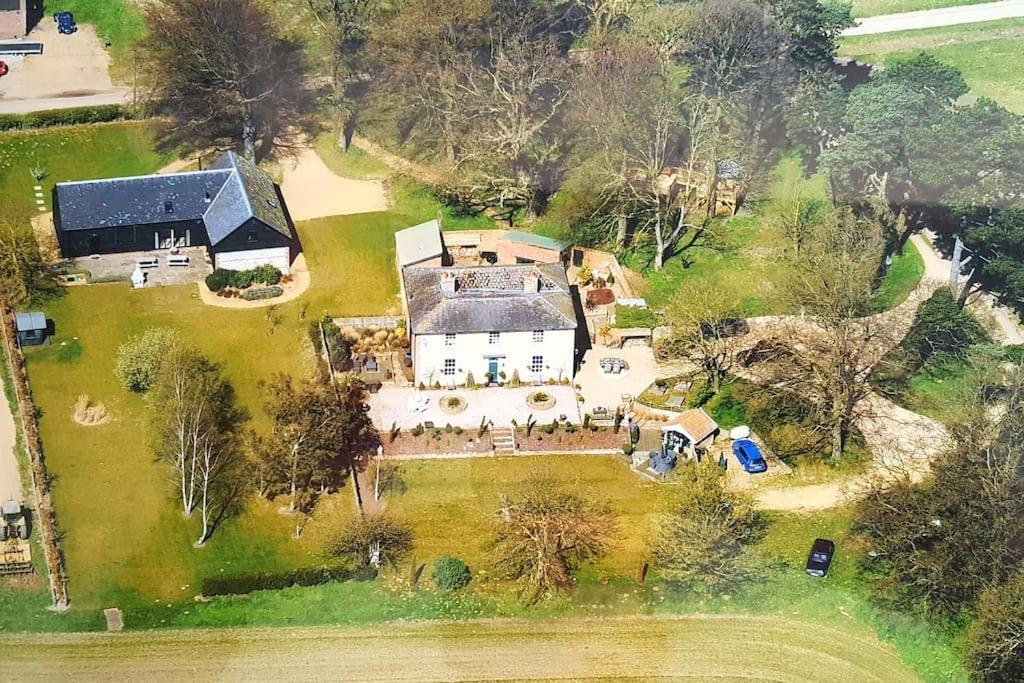 Firs Sleeps 15 Stunning Country House With Hot Tub Sudbourne ภายนอก รูปภาพ